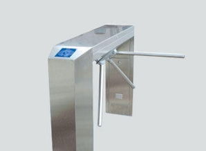 荆州智能道闸系统门禁安装 聚焦中安博工厂折杆道闸应用